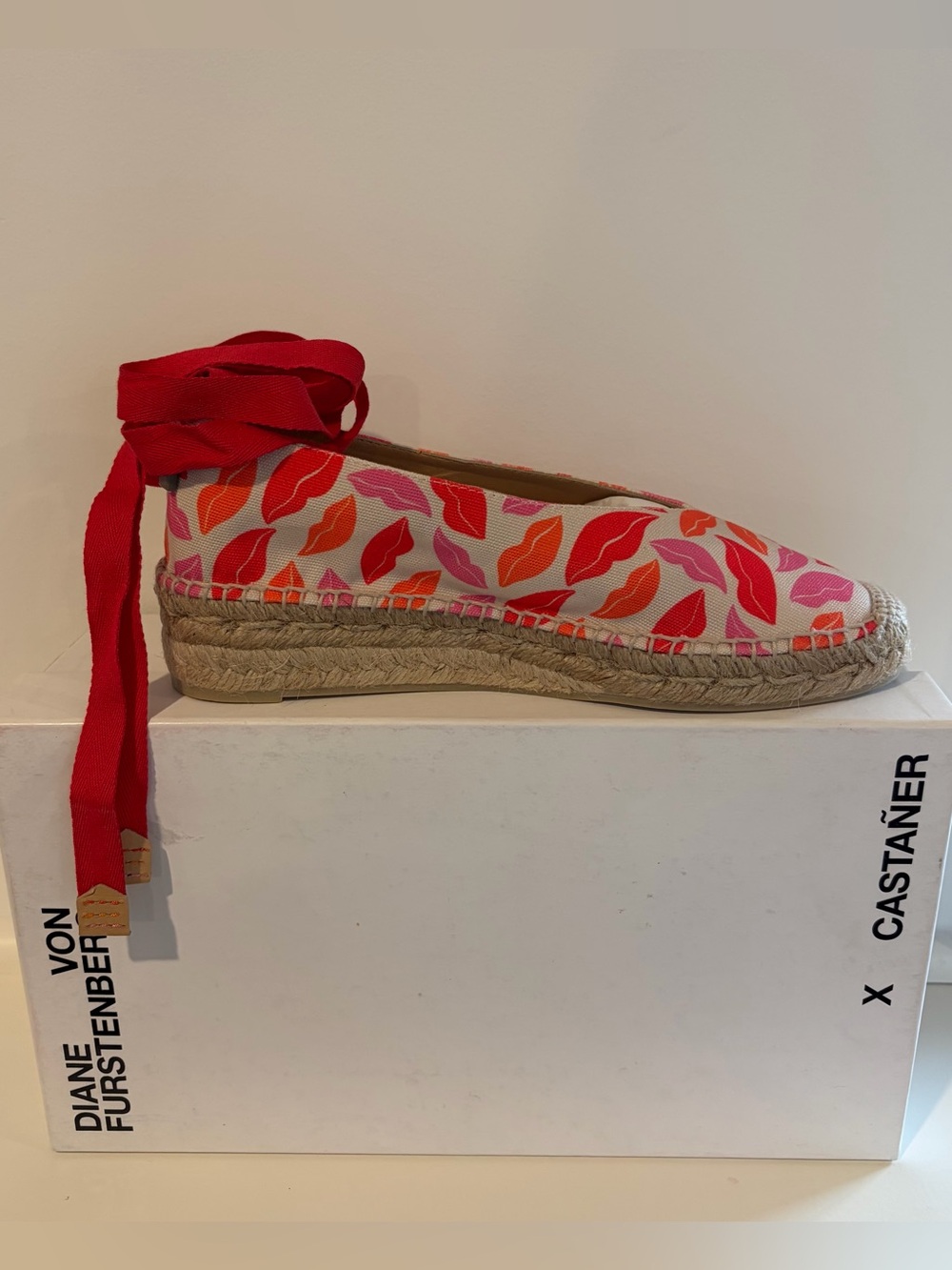 Diane von Furstenberg x Castaner Red & Pink Lip Print Espadrille Wedge